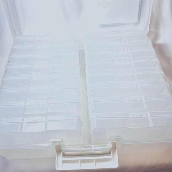 Iris Large Photo & Craft Keeper-NWT-Clear/16 Small In 1 Large - Picture 10 of 11